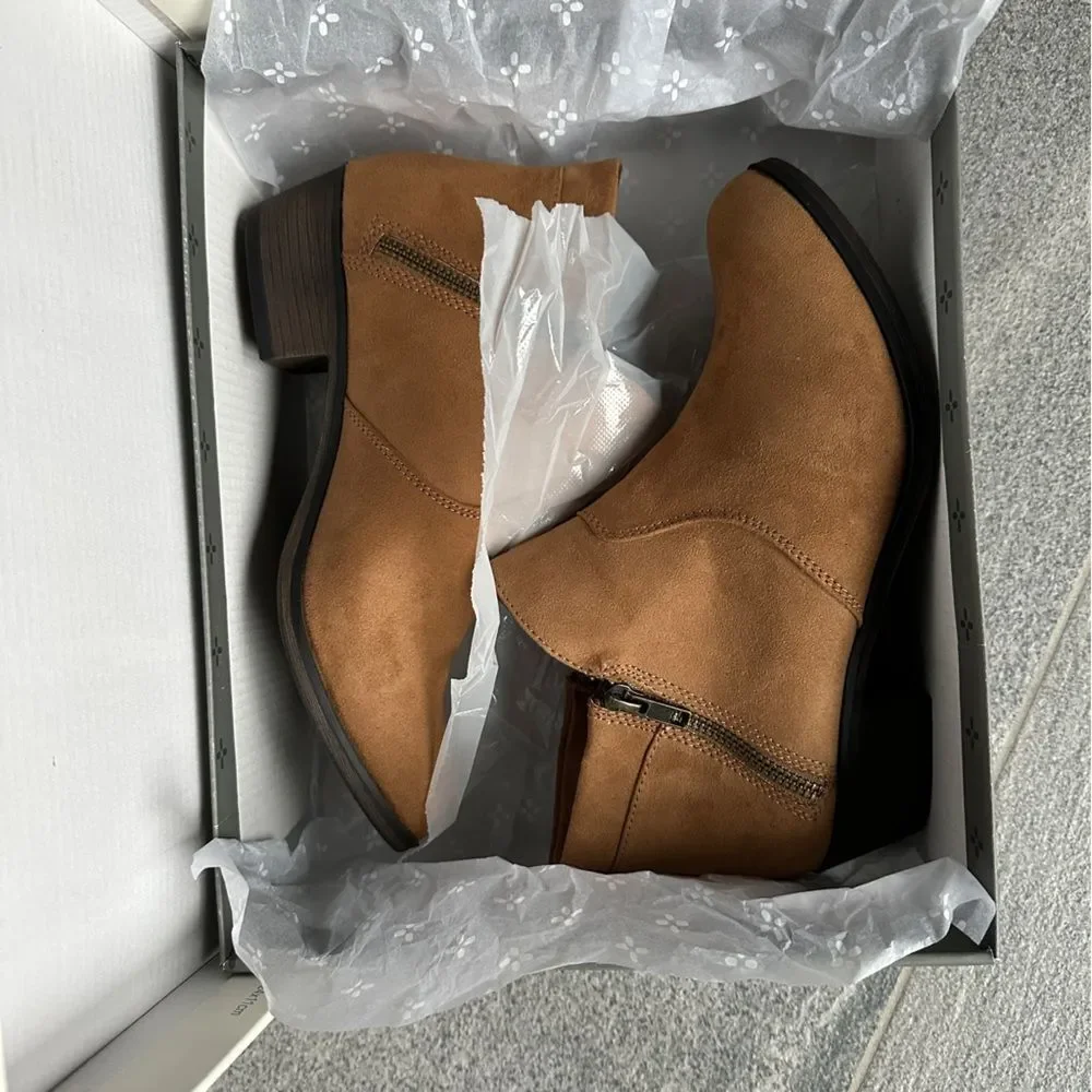 NIB Sun & Stone Abby Ankle Boot Tan Faux Suede Side Zip Booties Women's 7.5W